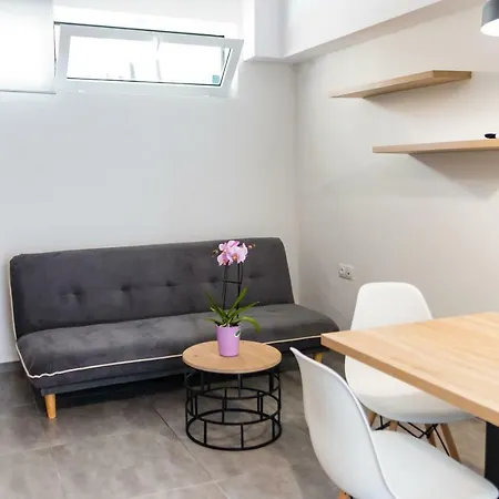 Remis Apartment *