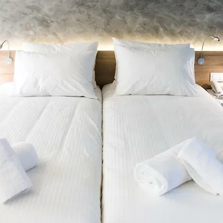 アパート Remis レティムノ